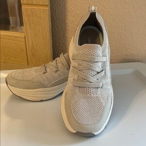 Life Stride Beige Textured Sneakers